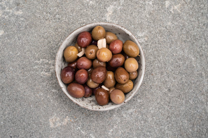 Negrinha do Douro' Whole Olives with Garlic and Oregano