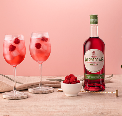 Sommer Rhubarb & Raspberry Aperitif